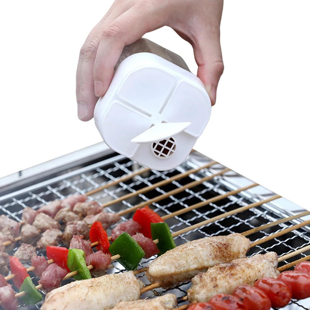 4-in-1 Spice Dispenser 4 Grids Flip Spice Jar with Lid Salt and Pepper Shaker for Travel Picnic Cooking