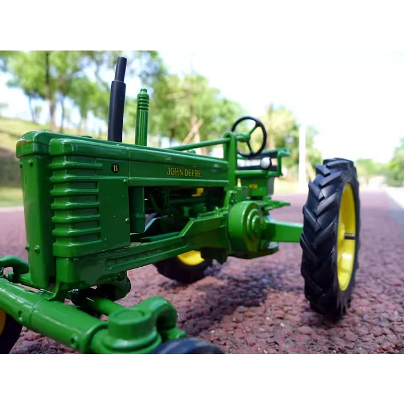 

Diecast ERTL 1:16 Scale BW Agricultural Alloy Tractor Model Collectible Toy Gift Souvenir Display Ornament