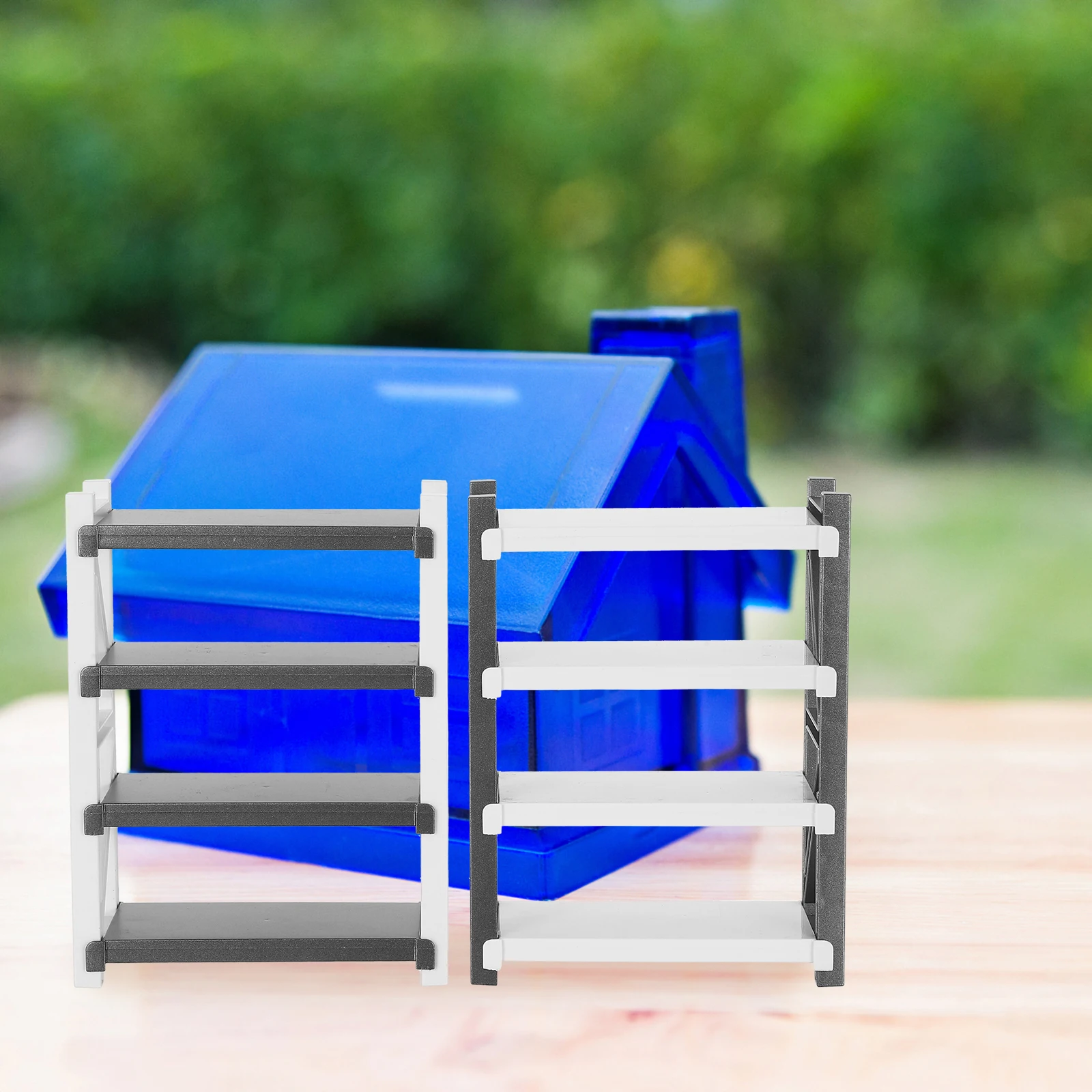 Scaffale di stoccaggio in miniatura per casa delle bambole da 2 pezzi Scaffale compatto a 4 strati Scaffale per esposizione per magazzino Organizzatore per bambini Mobili per casa finta