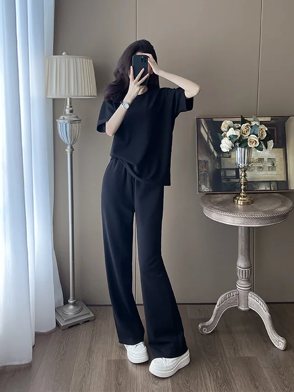 

Спортивный повседневный комплект-двойка для женщин: летний, модный, в уличном стиле, омолаживающий, стройнящий, черный, с коротким рукавом и длинными брюками