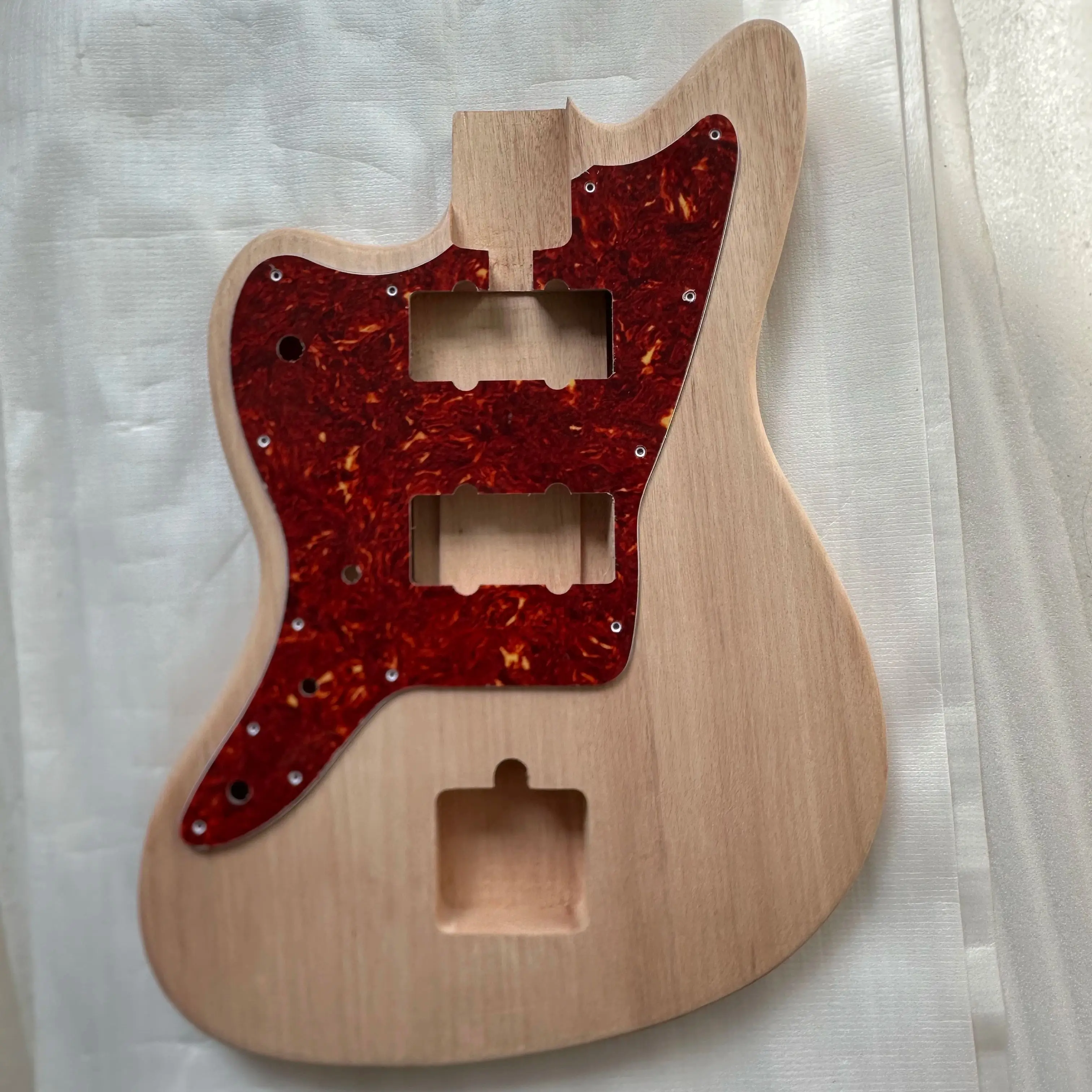 cuerpo-de-guitarra-electrica-sin-terminar-para-zurdos-de-madera-de-caoba-sin-pintura-estilo-ja-pieza-de-repuesto-para-bricolaje-con-protector-de-pastillas