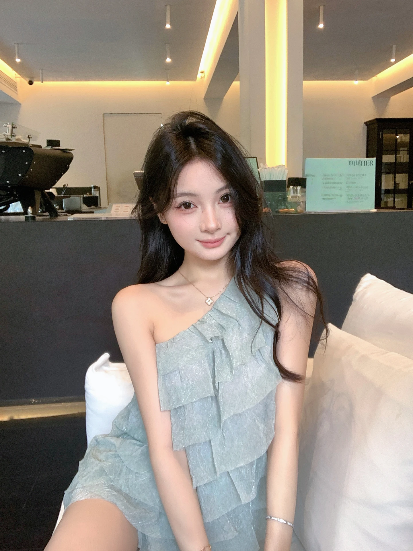 

Chic Pure Desire oulder Bared Chiffon irt Women's Small irt High End Feeling Side oulder Design Casual Sweet Sle