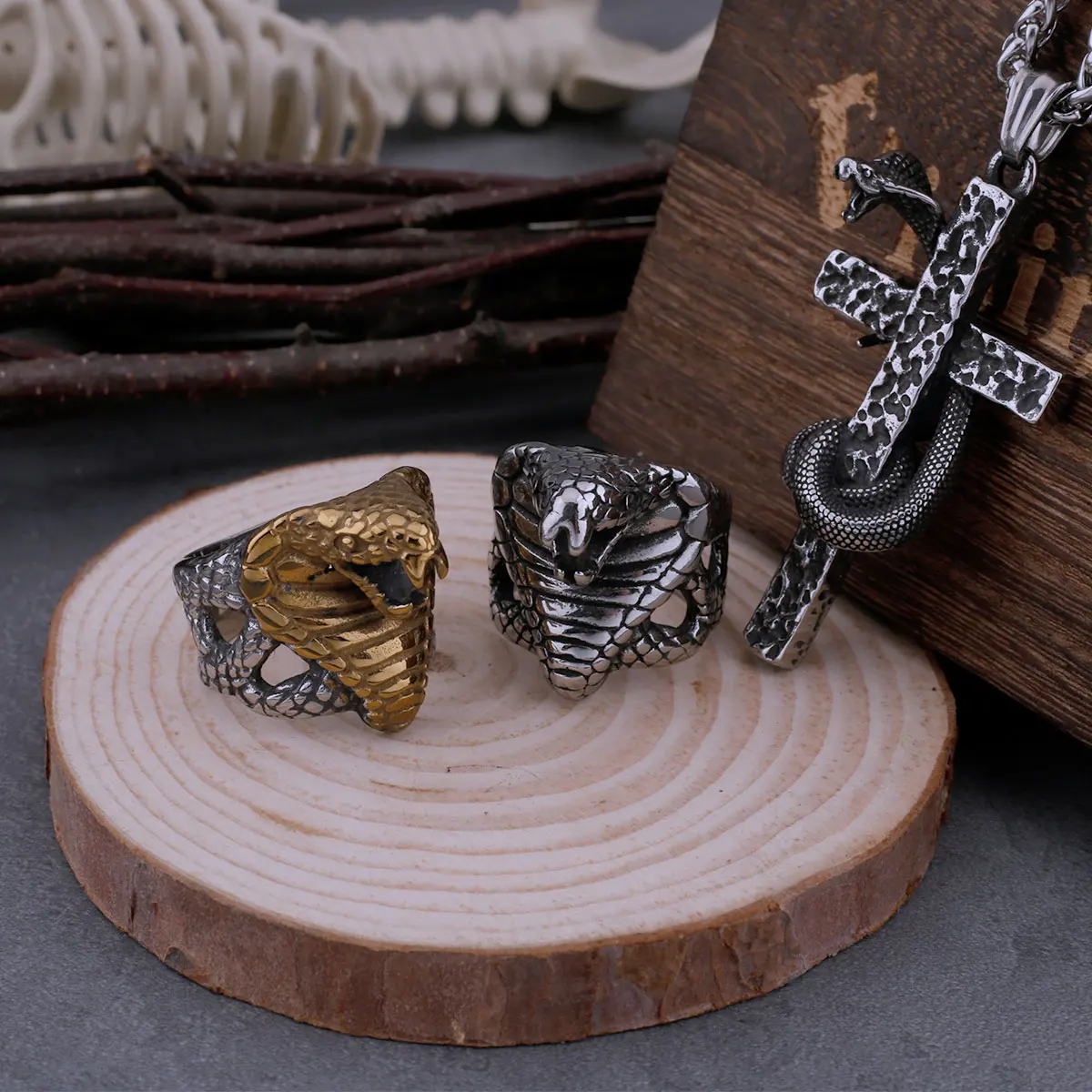 Stainless Steel Animal Cobra Ring Mens Rock Hip Hop Ring Biker Vintage Snake Jewelry Party Club Gift for Boyfriend