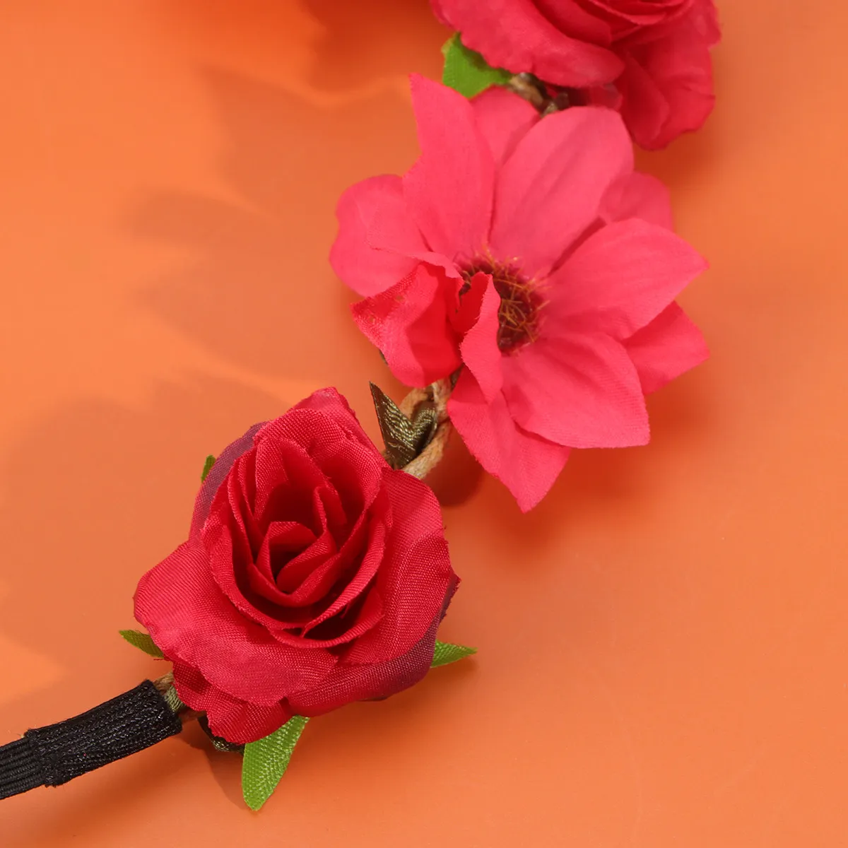 

Красная розовая цветочная повязка на голову, гирлянда из цветов, повязка для невесты, для свадьбы, вечеринки, фестиваля, выступления, реквизит для фотосъемки, розовая повязка на голову