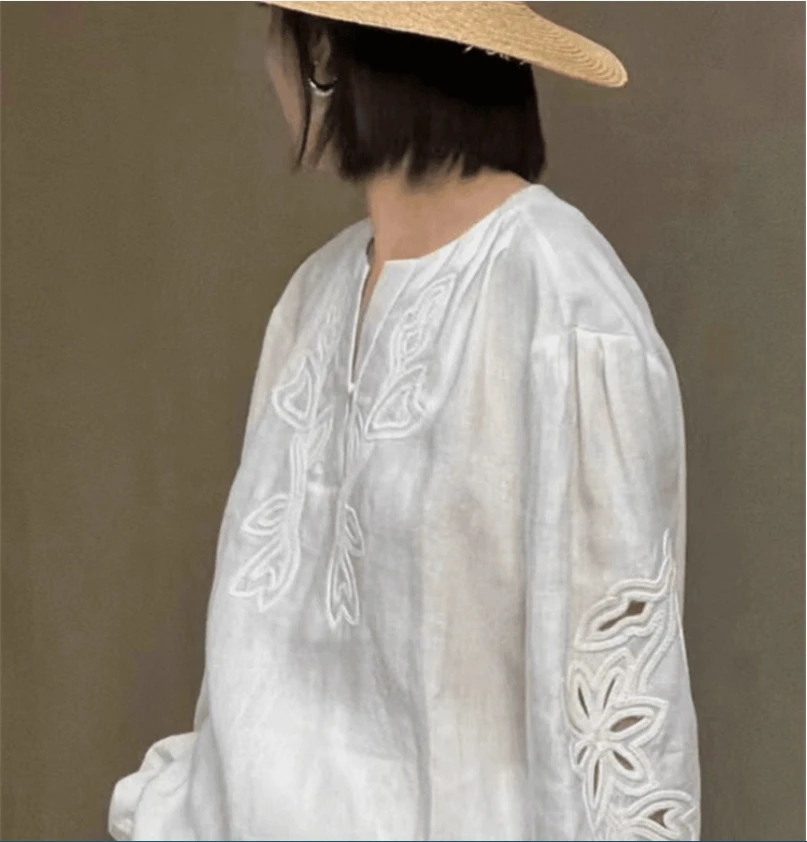 Camicia a maniche lunghe ricamata a maniche lunghe Wind, camicia da donna fresca e rilassata, la bella piccola camicia popolare di quest'anno