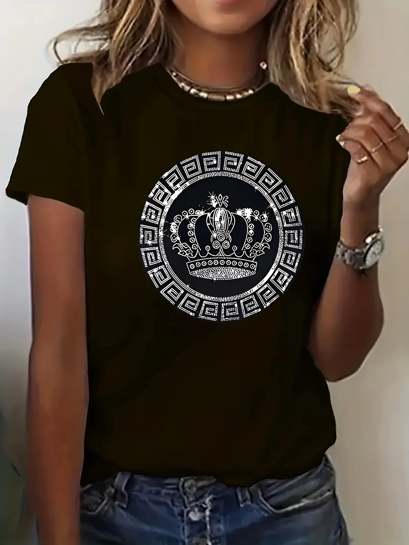 

Design Sleeve Round Neck Allseason Casual Detailed Print Women'S Casual Summer T-Shirt with Crown & Greek Key Print