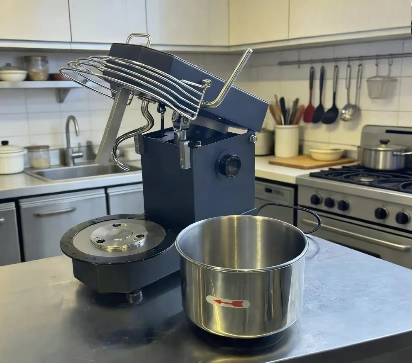 5L 10L 4kg Flour Pizza Baking Equipment Machine Amasadora Batidora Spiral Dough Mixer Equipment With Removable Bowl Light Timer