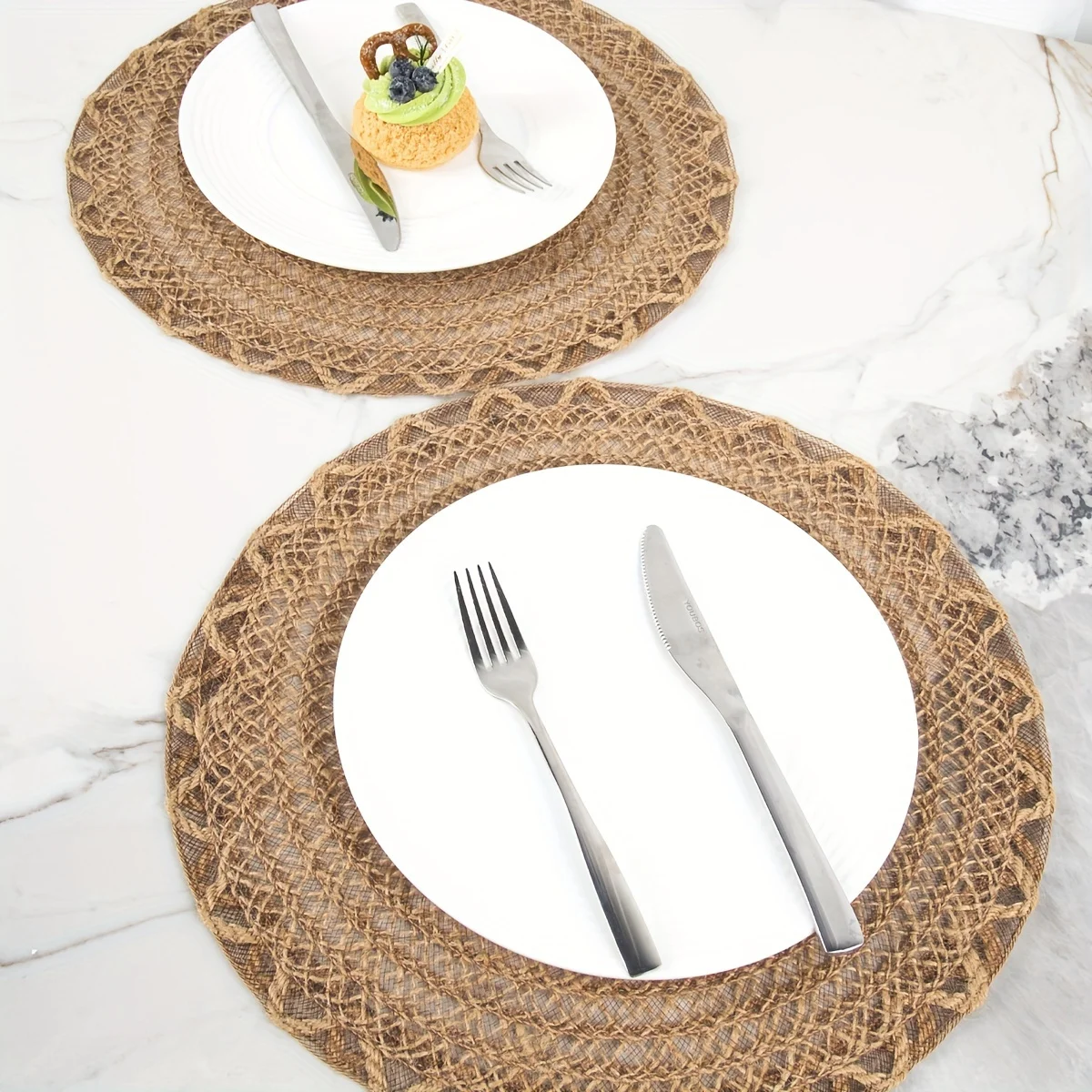 4pcs Farmhouse Burlap Placemats Wave Edge Weave Design Non-Slip Table Mats for Dining Decoration Natural Jute Material