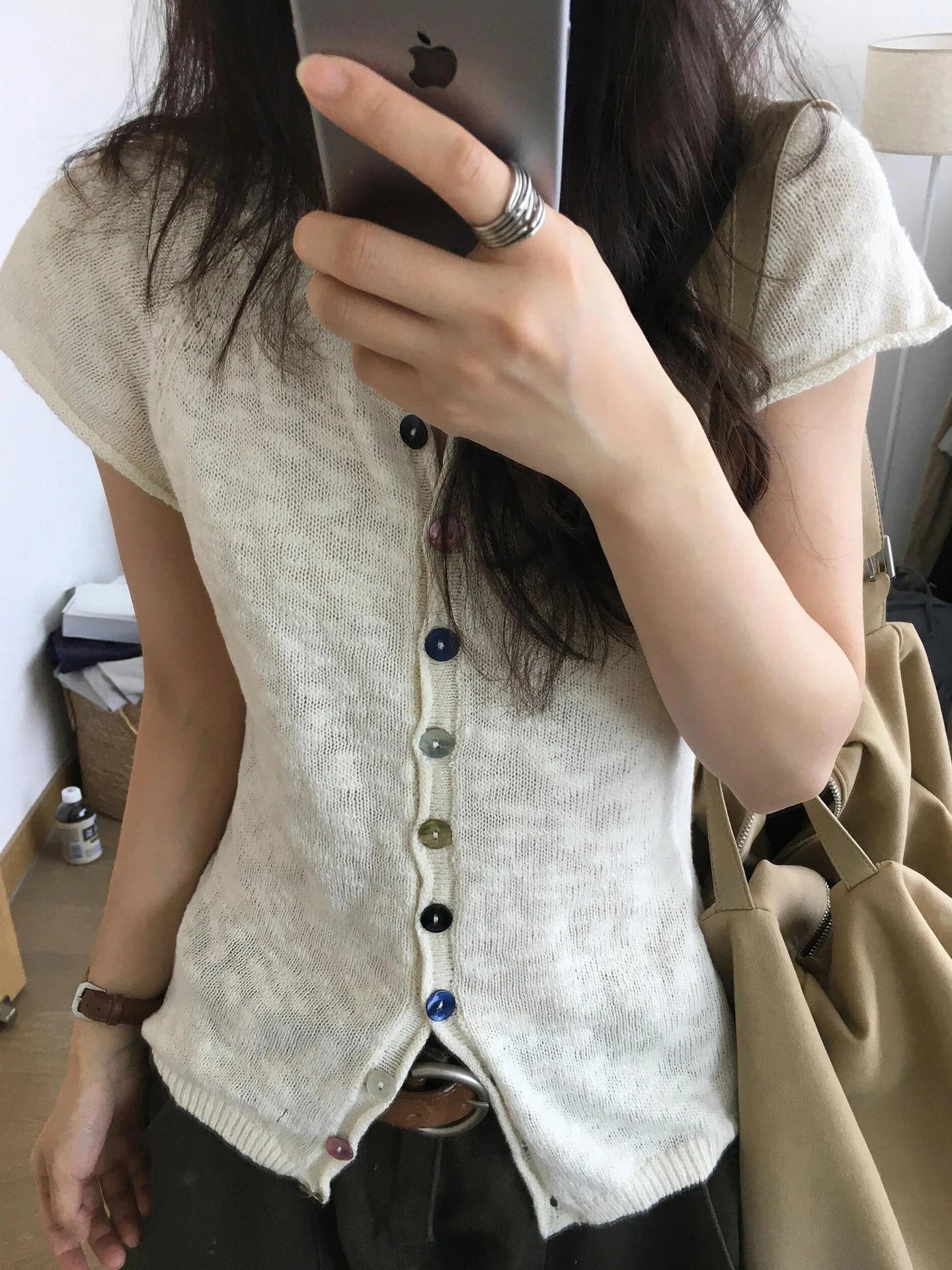 Korean Sle Unique Design Single Button ort Sve T-irt Women's Summer Faionable Unique Small Open Cardigan