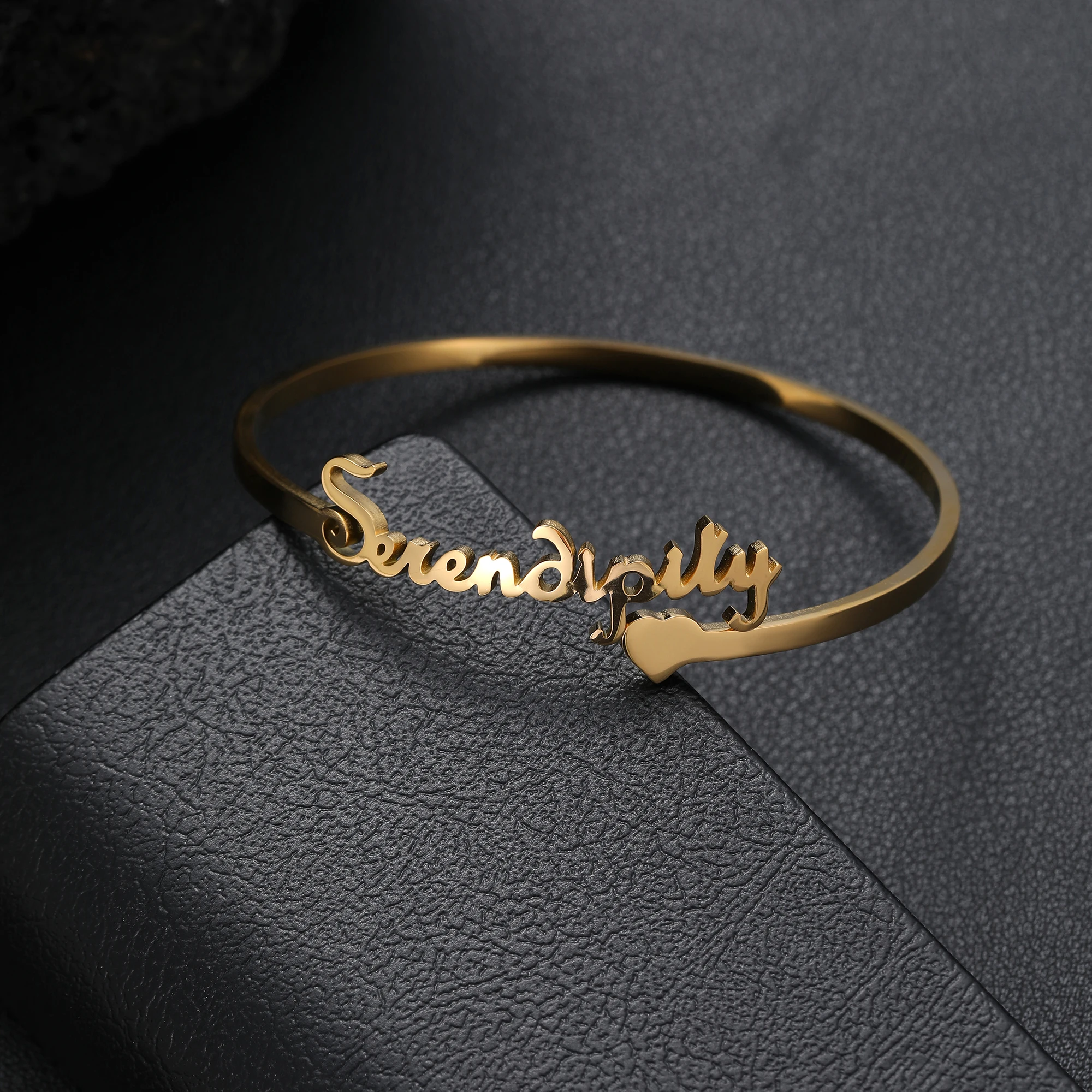 Custome 3mm Thickness Name Love Bracelet Personalized Nameplate Name Bracelet Custom Cuff Bangles Women Stainless Steel Bracelet