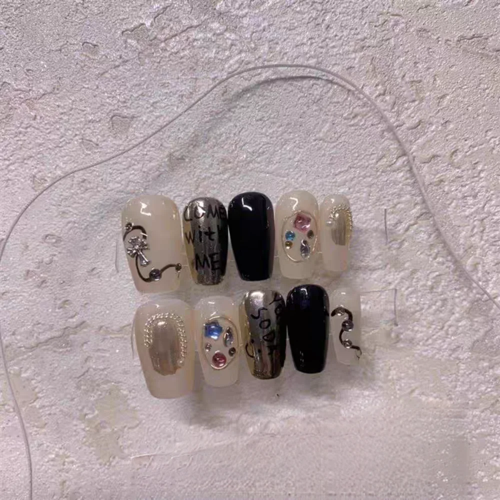 

10PCS Handmade Letter Detachable Nail Sticker Short Daily Sweet And Cool Diamond Fake Nails For Students Ins Style