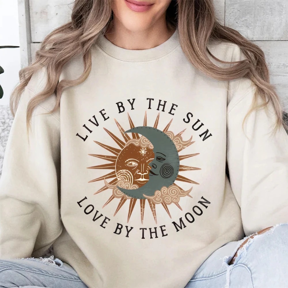 Kadın tişörtü Trendy baskılı Hoodie tarafından canlı güneş aşk ay kazak Boho ay Jumper göksel üst kış için