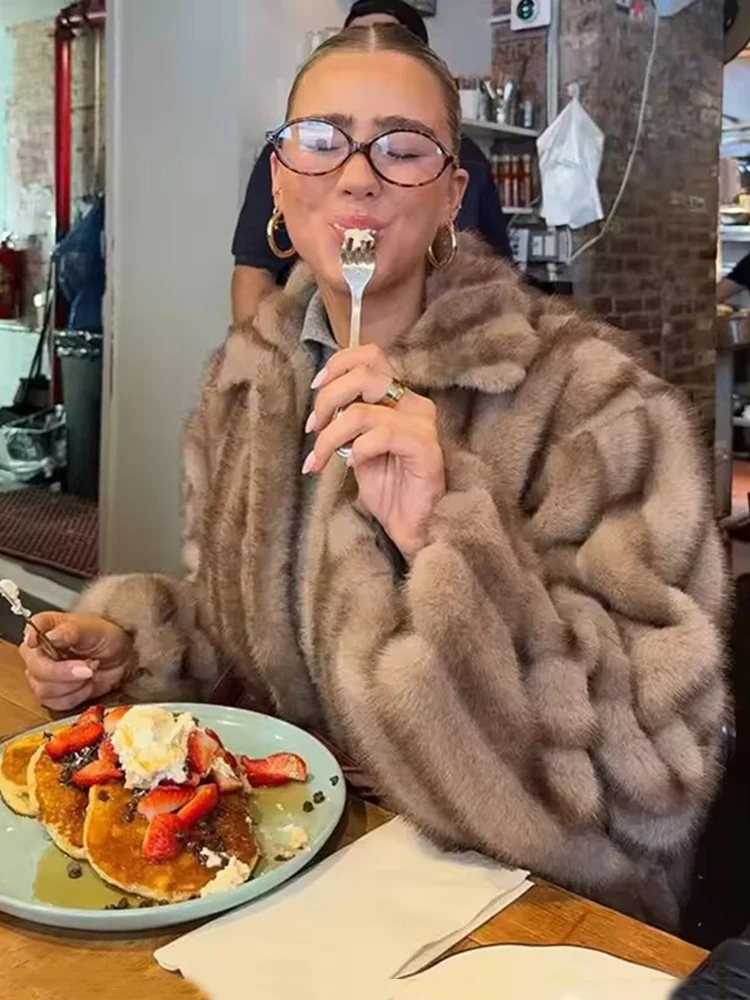 ZADORIN Роскошное зимнее пальто из искусственного меха женское с отложным воротником на молнии свободная повседневная пушистая куртка с меховым верхом женское пальто из искусственного меха