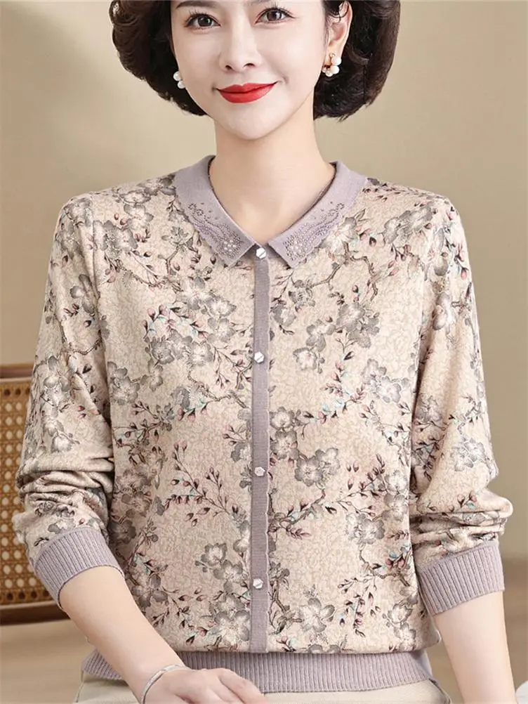 

Женская облегающая трикотажная футболка с длинным рукавом, модный тонкий топ на весну-осень, классический воротник, базовая модель, легкая в уходе, повседневная.