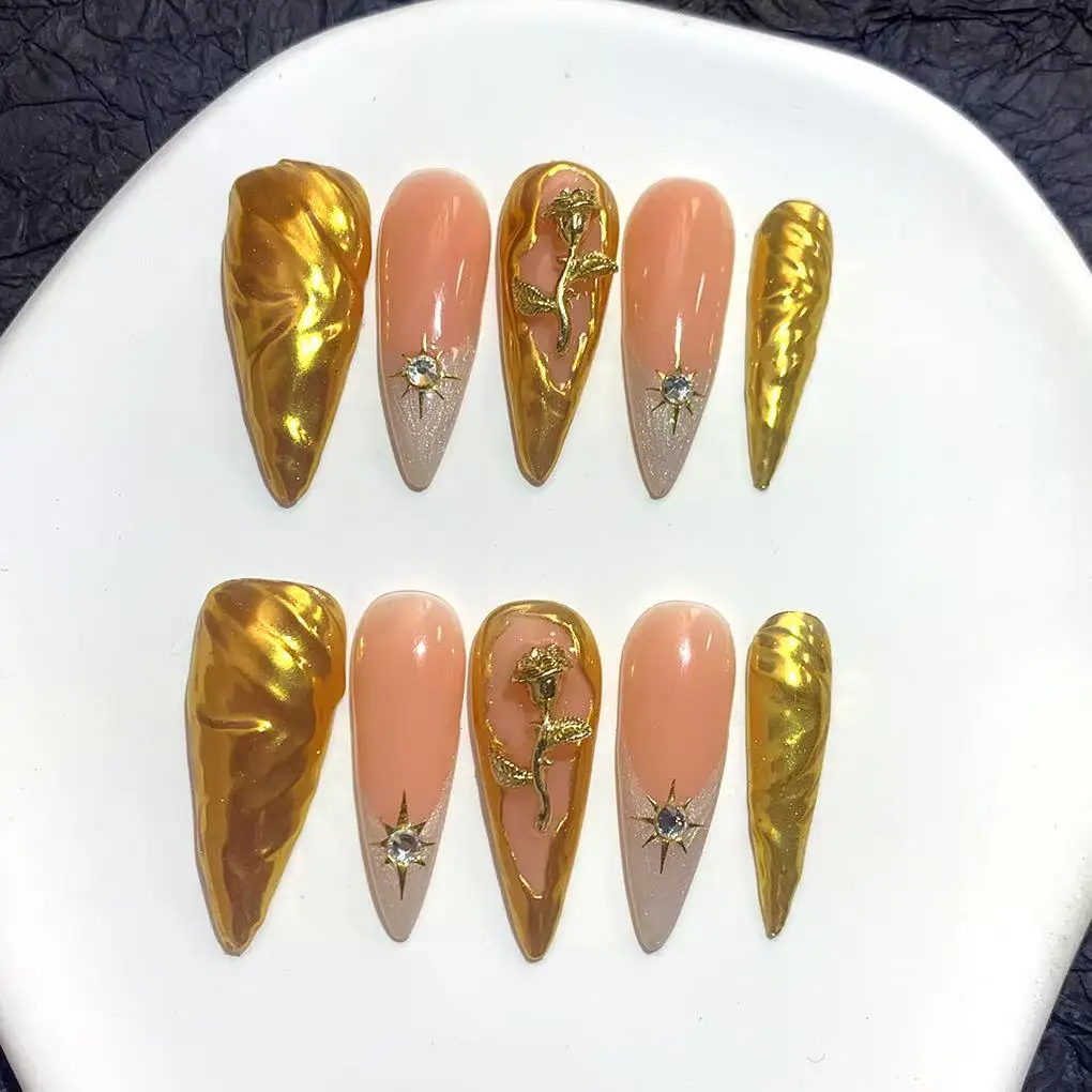 10 قطع من الورد الذهبي الراقية والأنيقة، مرسومة يدويًا ثلاثي الأبعاد، أظافر ذات أطراف فرنسية مصنوعة يدويًا على شكل نجوم لامعة