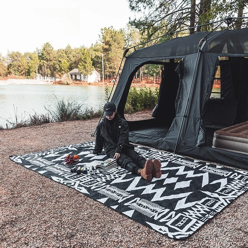 Imagem -05 - Moisture-proof Portátil Piquenique Mat Blackened Camping Mat Beach Park Outdoor Camping Novo