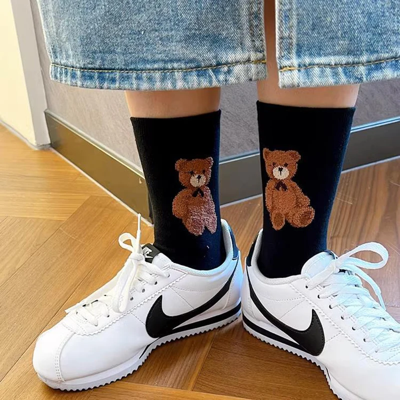 1 Pair Cartoon Bear Women Socks Comfortable Harajuku Skateboard Girl Socks Novelty Breathable Sox Christmas Gift Factory Direct