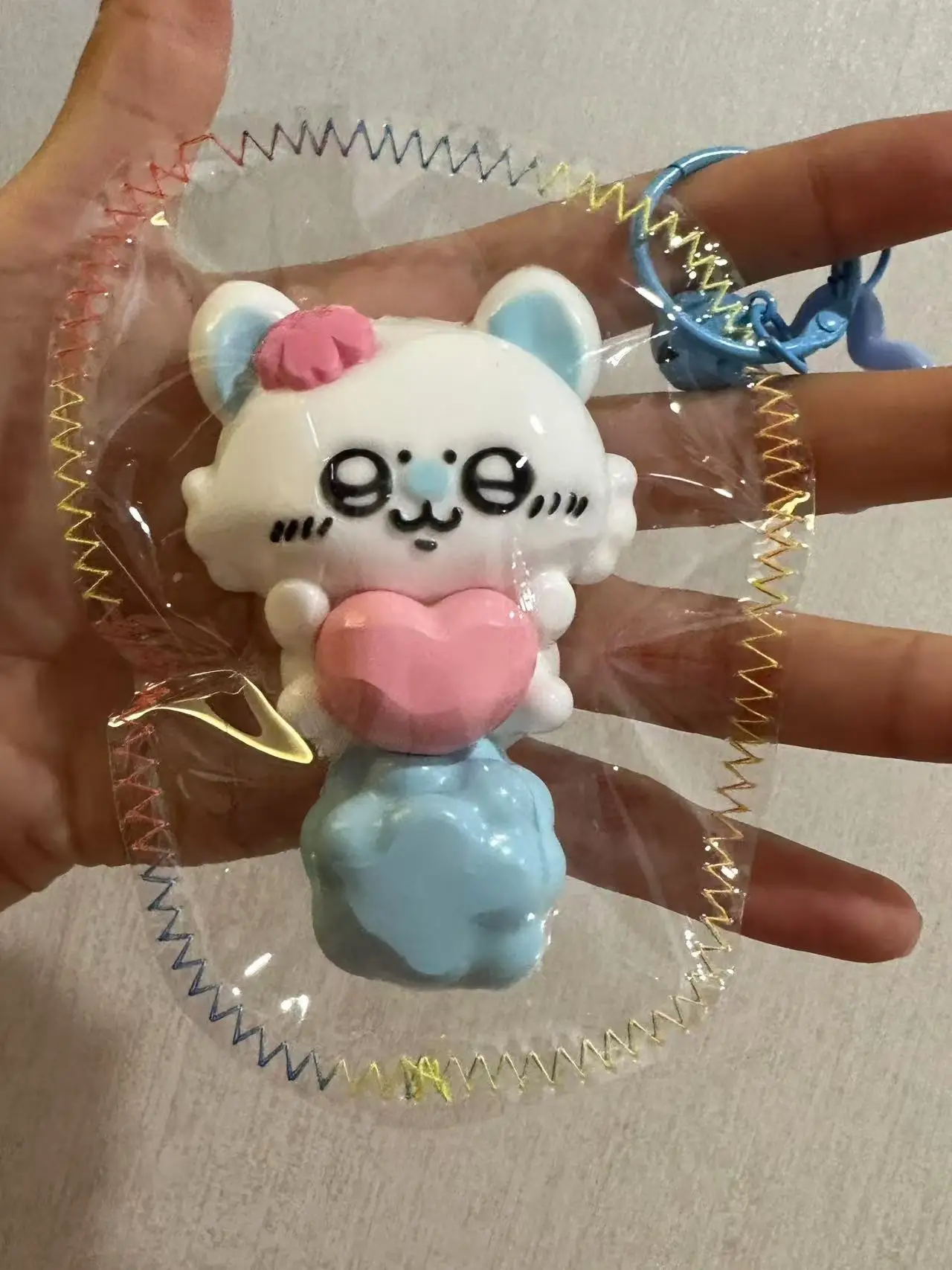 Chiikawa Hachiware Usagi Momonga mainan lucu yang bisa diremas, lambat kembali ke bentuknya, terbuat dari silikon krim berair, mainan remas yang menyenangkan untuk pelajar.