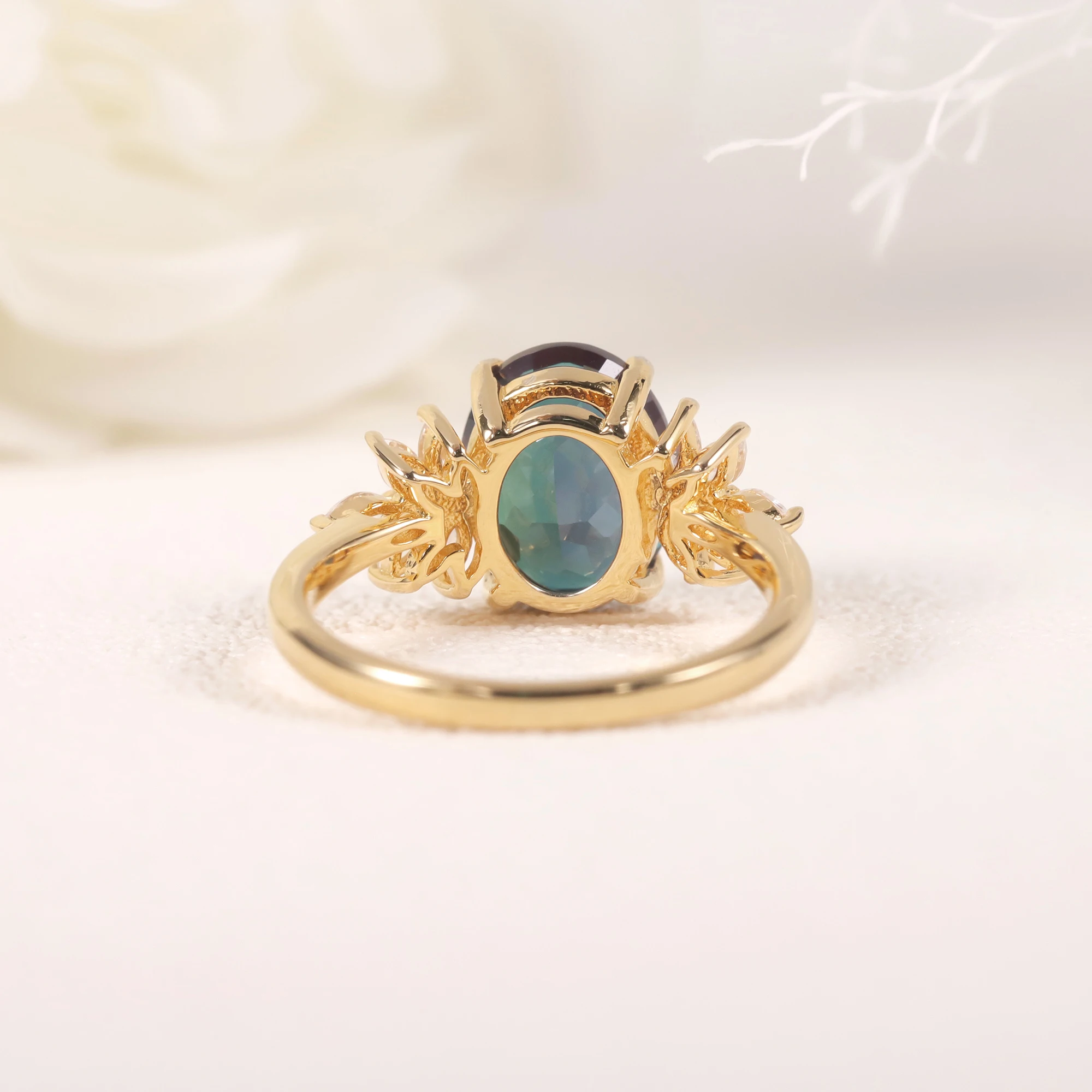 GEM\'S BALLET 14K Gold Plated 925 Sterling Silver Large Oval 8x10mm Color Changing Lab Alexandrite Engagement Ring Gift For Her