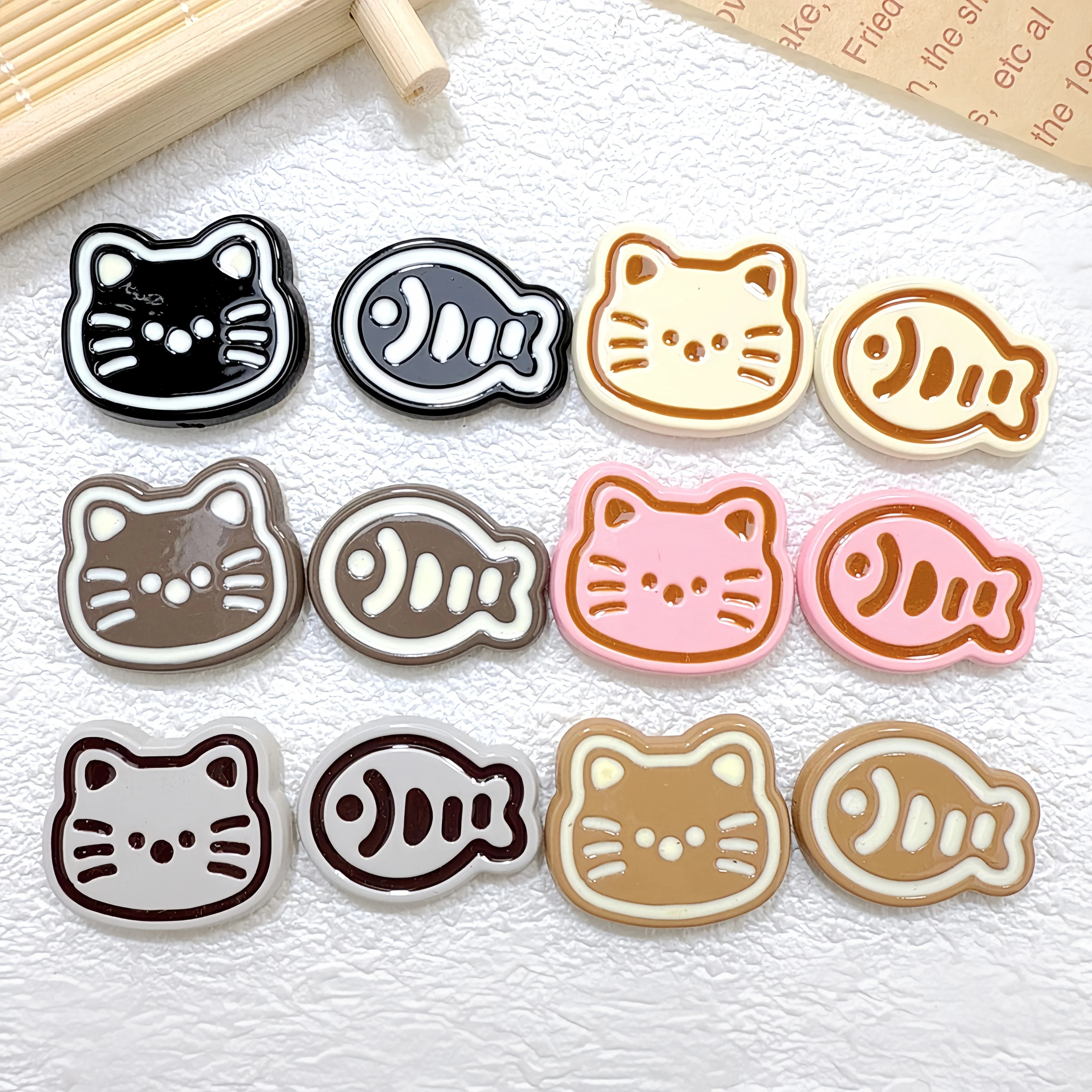 16pcs Mixed Cute Cat & Fish Resin Shoe Charms - Kawaii Animal Decor for Clogs & Beach Bags