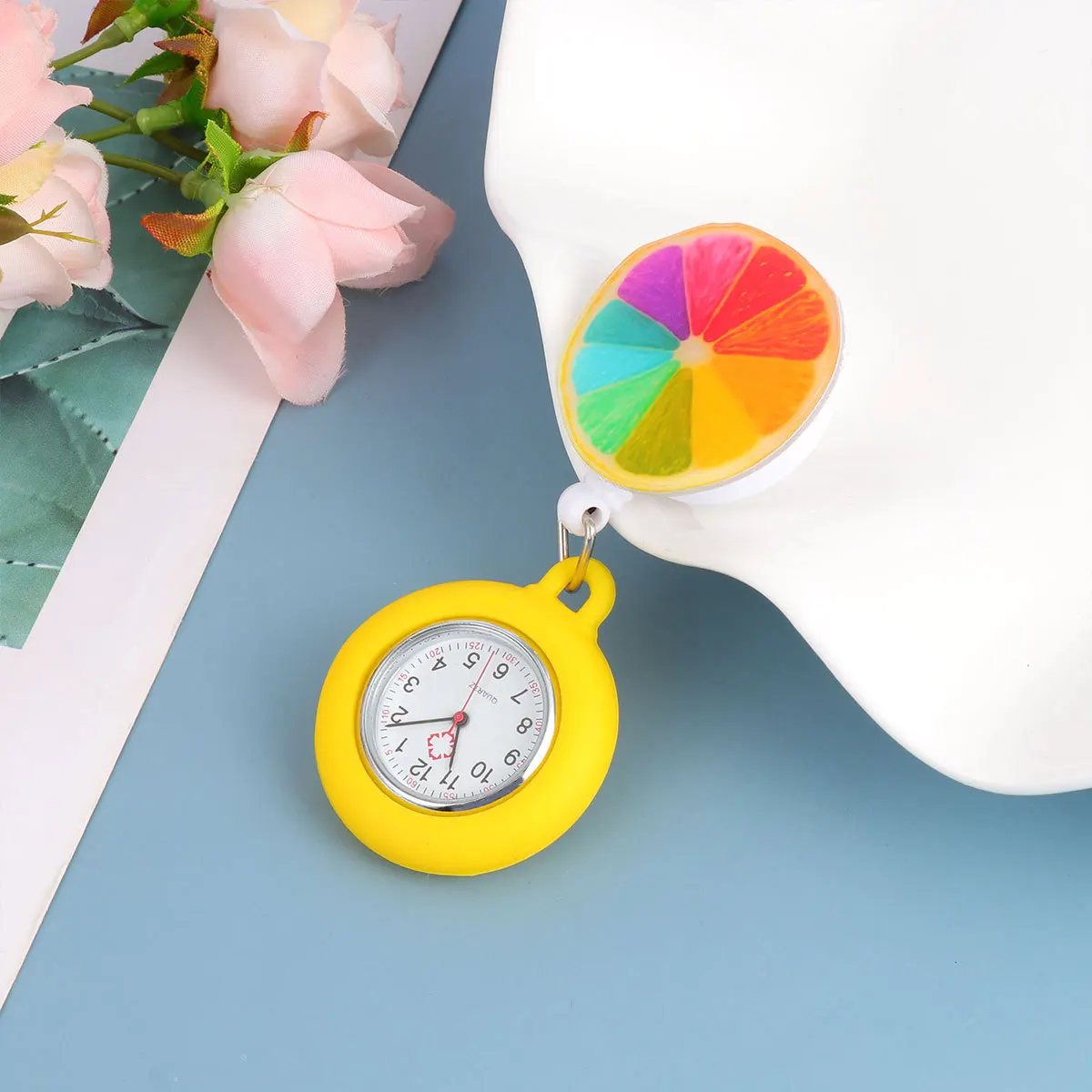 ساعة ممرضة محمولة، مواد متينة، استخدام يدوم طويلاً، مصممة خصيصًا للأطباء والممرضات، بسيطة وعملية، رقم واضح ودقيق