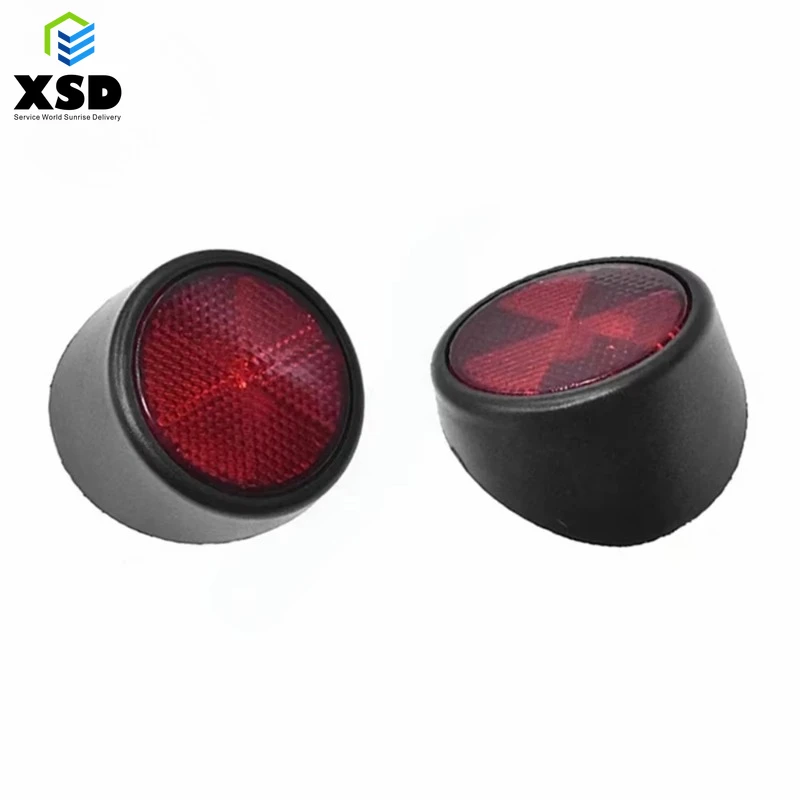MR109135 MR109136 Reflector Kit for Mitsubishi L200 Triton 1996-2007 Rear Lamp