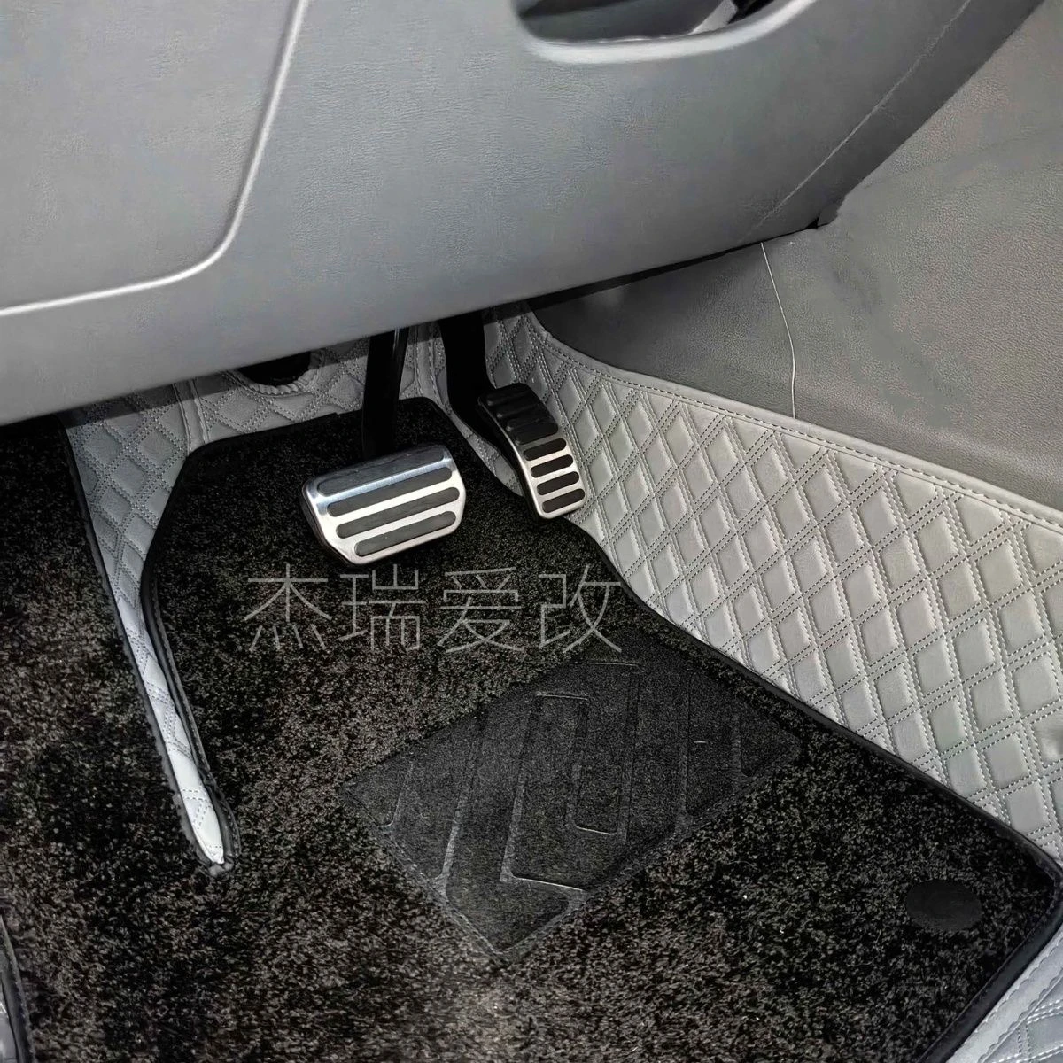 دواسة فرامل خنق من سبائك الألومنيوم لملحقات بكين BJ30 BAIC BJ30 2024 2025 2026