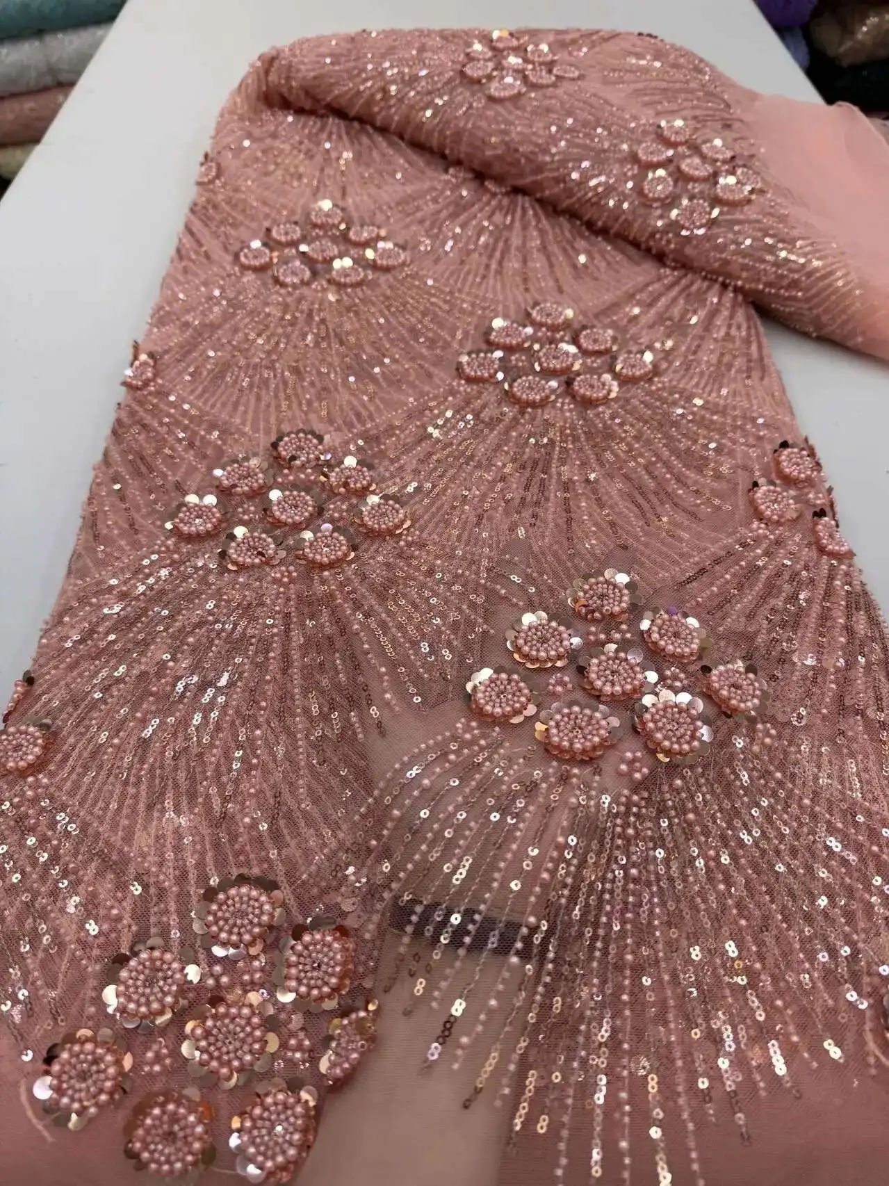 

5 Yards Luxury African Sequins Groom Lace Fabric 2025 High Quality French Nigerian Beaded Lace Fabric For Wedding Dress