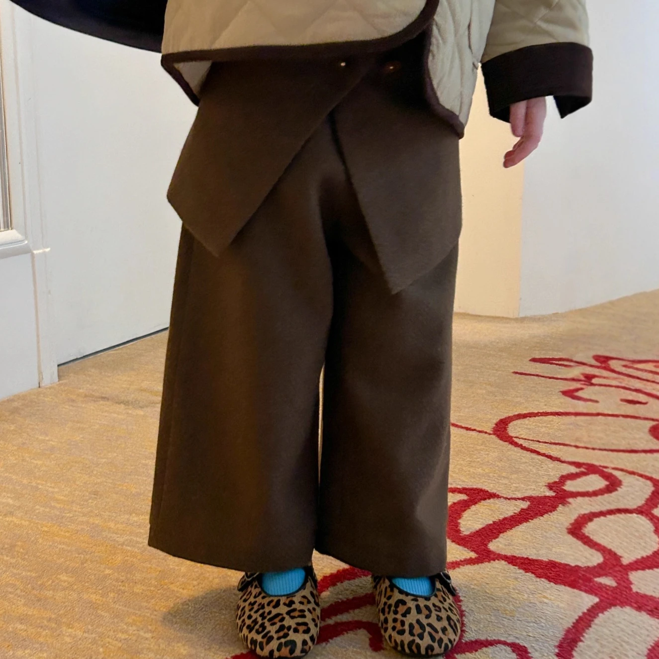 

Брюки для девочек, осень-зима 2024, новая детская одежда, плотные шерстяные штаны для девочек, прямые широкие брюки с занавеской