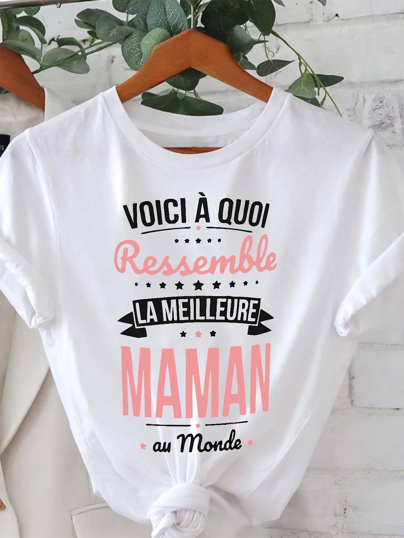 Así es como se ve la mejor mamá del mundo en una camiseta estampada de manga corta con cuello redondo para mujer, perfecta para salidas informales, regalos festivos y reuniones con amigos, que encarna el tema del amor materno cálido.