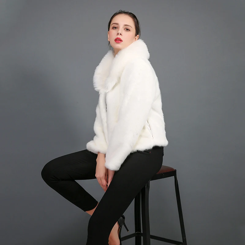 Faux Mink Coat Women's Short Comfortable Fur Collar Long Sleeve Warm Fashion Faux Mink Coat