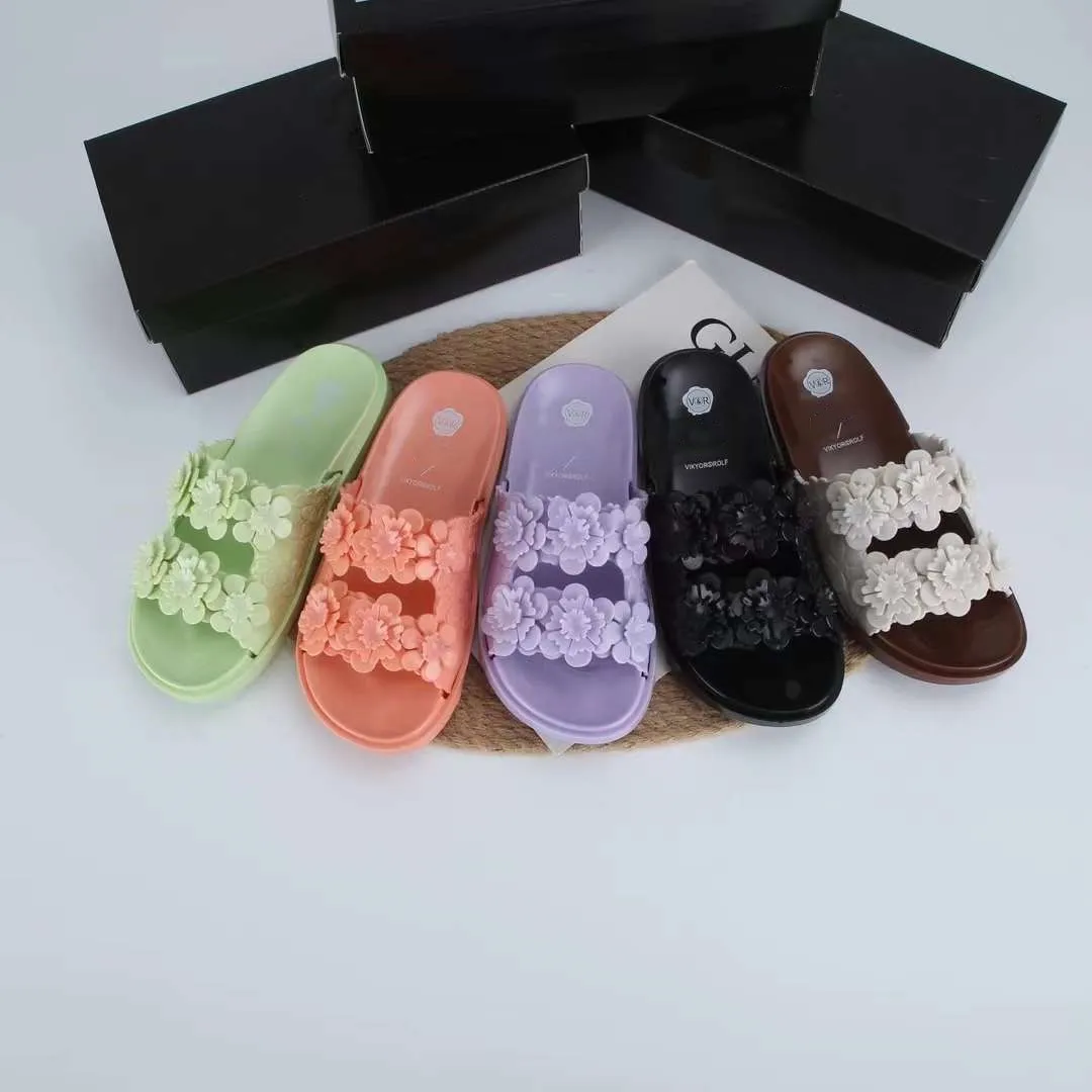 

Распродажа, классические модные женские шлепанцы с цветочным принтом и поясом, модные женские тапочки из ПВХ, женские повседневные пляжные шлепанцы SM116