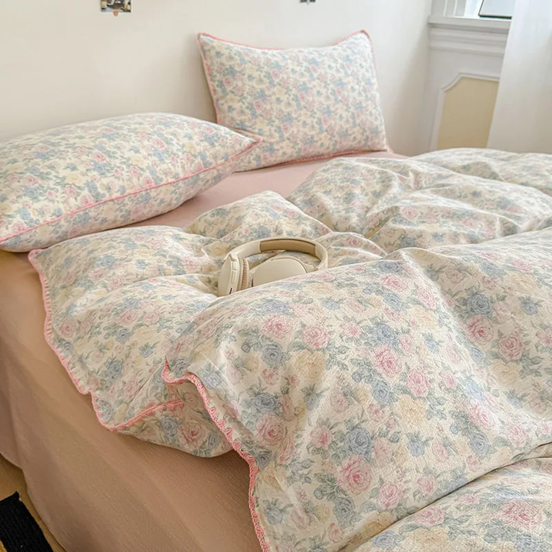 Skin-Friendly Double-Layer Yarn Bedding Set New Country Floral Soft Comforter Sets 100% Cotton Fitted Sheet Kit with Quilt Cover