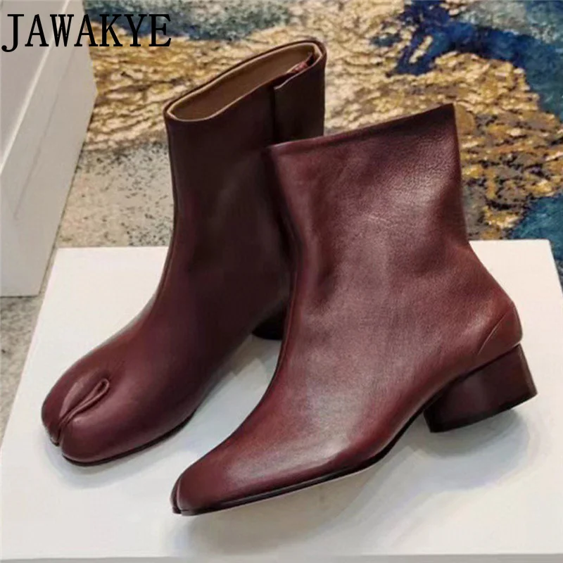 Oryginalne skórzane buty z rozcięciem na palcach Tabi damskie markowe okrągły obcas krótkie buty zimowe w stylu Casual, imprezowa Chelsea Boots