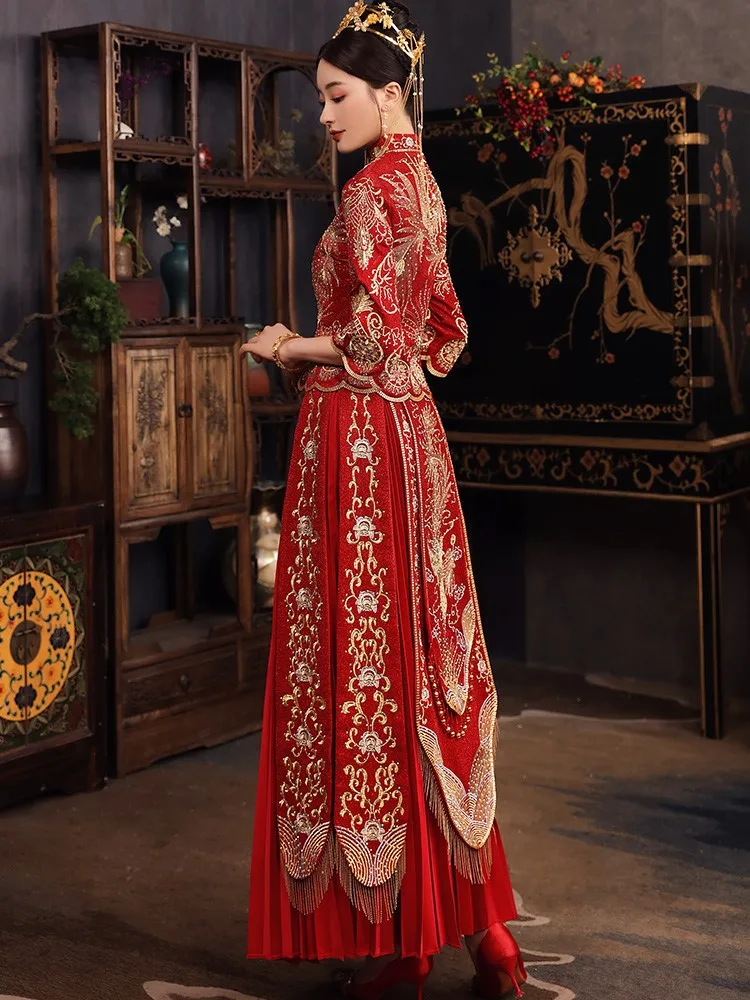 New Chinese-style wedding dress for brides dragon and phoenix women