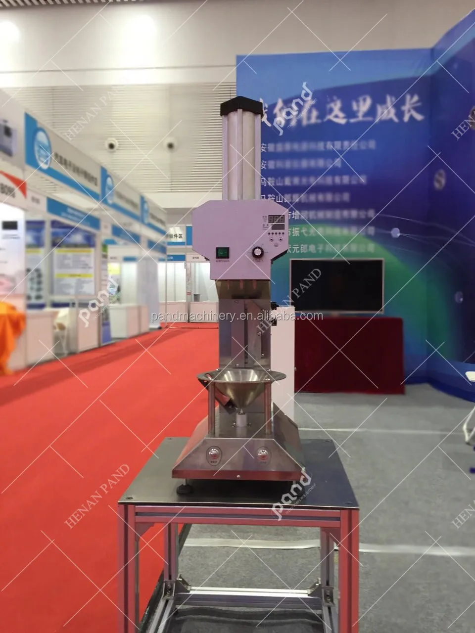 Efficient Green Coconut P eeler Automatic Young Coconut Processing Machine