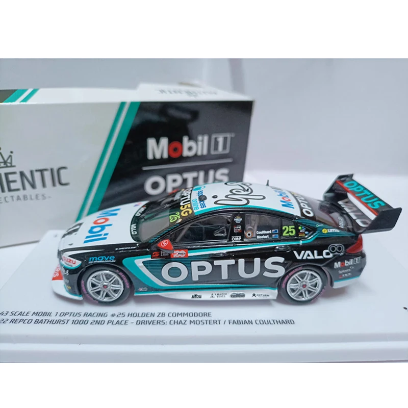 Autentico modello di auto da corsa Mobil 1 Holden ZB 1000 2022 in scala 1/43 Classici regalo souvenir per adulti Display statico