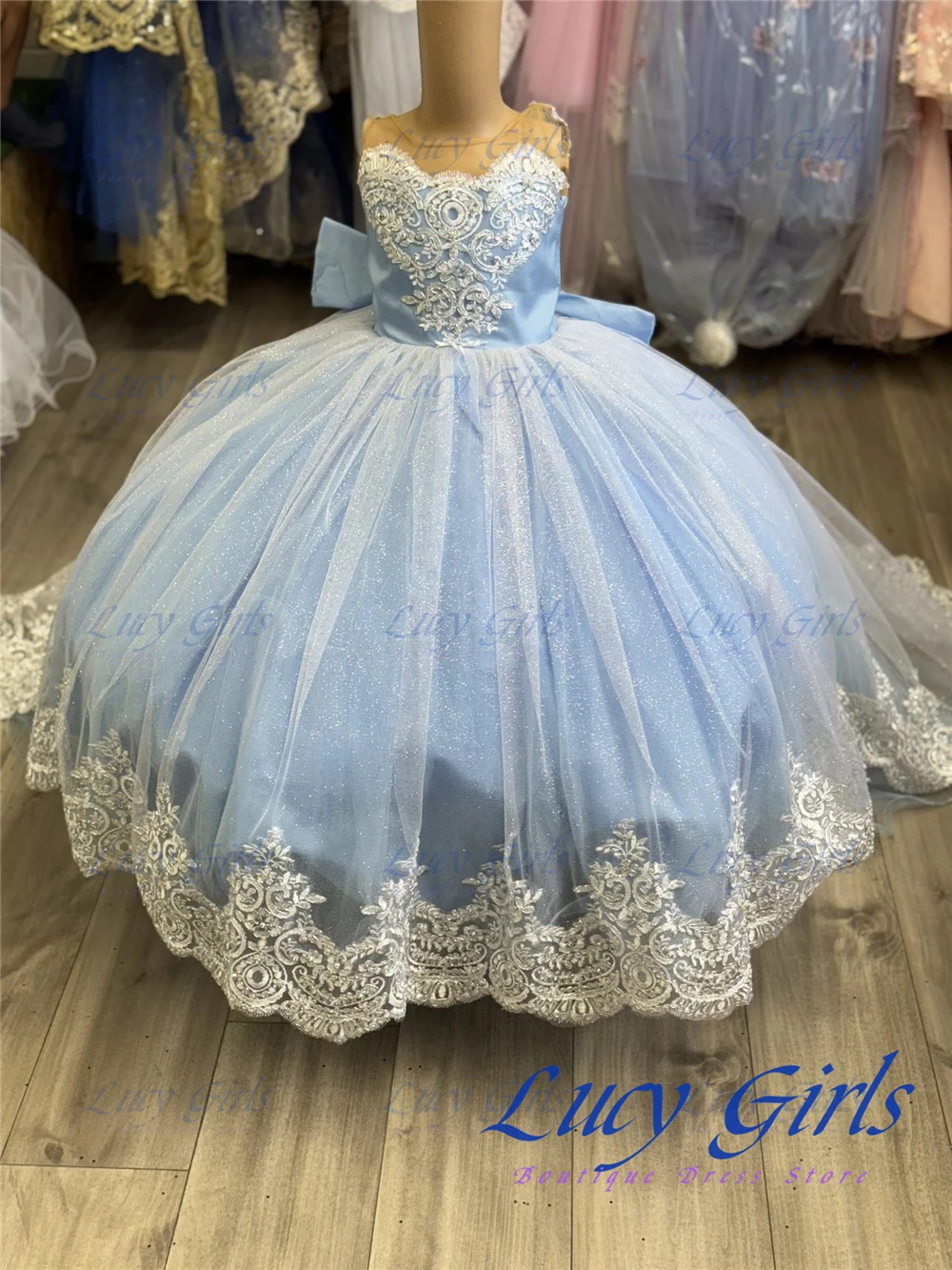 Luxurious Flower Girl Dress Sleeveless Light Blue Tulle Fluffy Applique for Princess Wedding Birthday Party Evening Ball Gowns