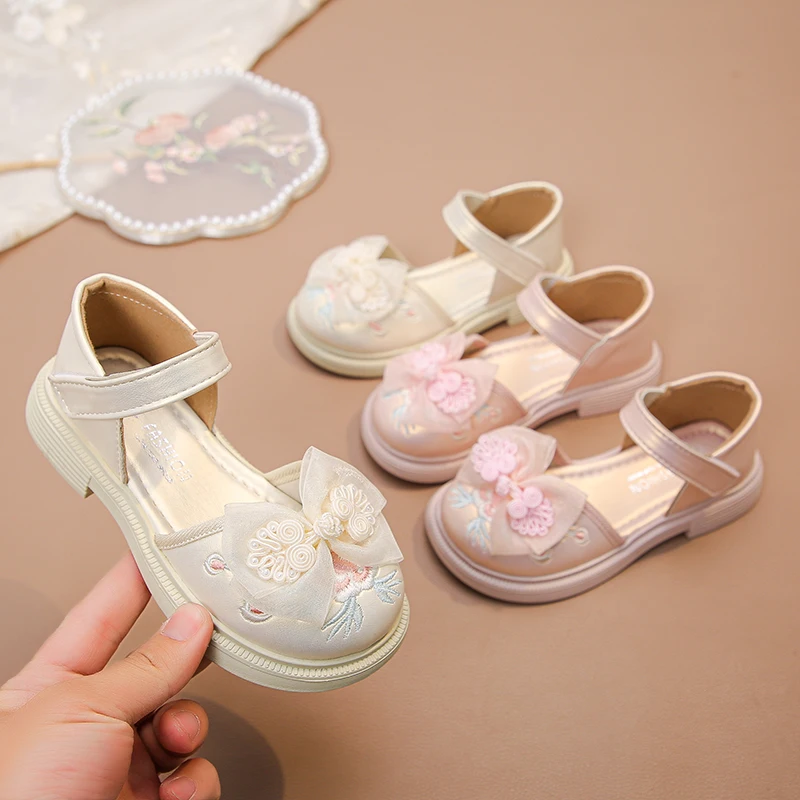 Summer Girls Princess Sandals Chinese Style Bow Kids Embroidered Mary Jane Shoes Non-slip Children Flat Sandals Wedding Party
