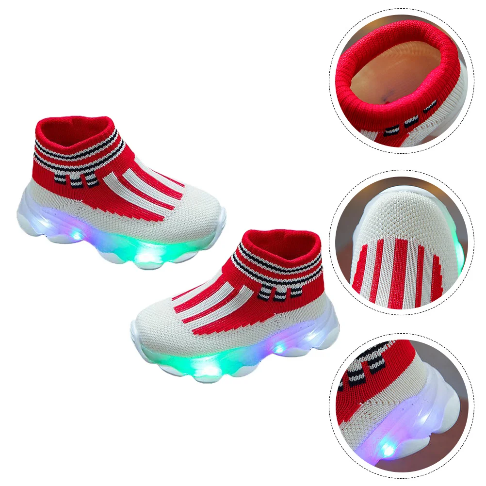 

1 пара детских туфель с подсветкой, креативный дизайн, нескользящая подошва, подходящая для использования в помещении и на открытом воздухе, круглый подарок на весь год, обувь с подсветкой для мальчиков