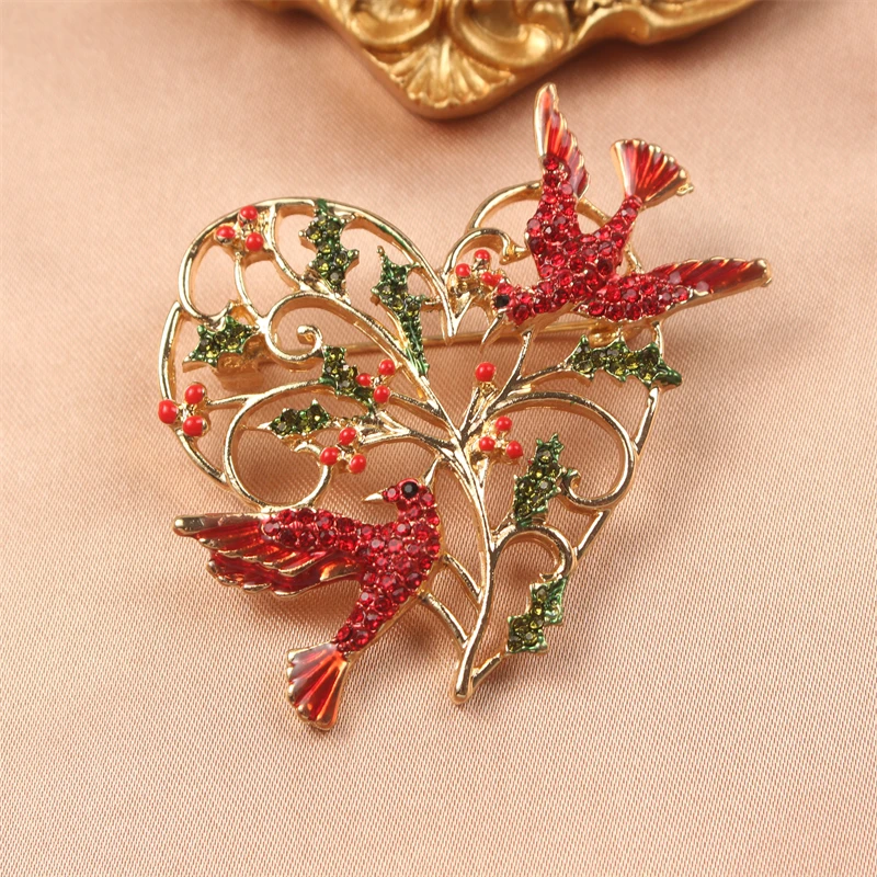 Vintage Classic Exquisite Swallow and Heart Brooches for Women Unisex Beauty Enamel Rhinestone Flying Bird Flowers Brooch Pins