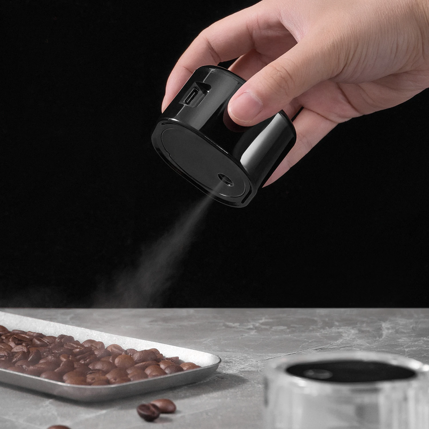 Coffee Bean Atomizer,20ml Anti-Static Automatic Spray Bottle,Espresso Machine Accessories,Magnetic Base USB Rechargeable Mister