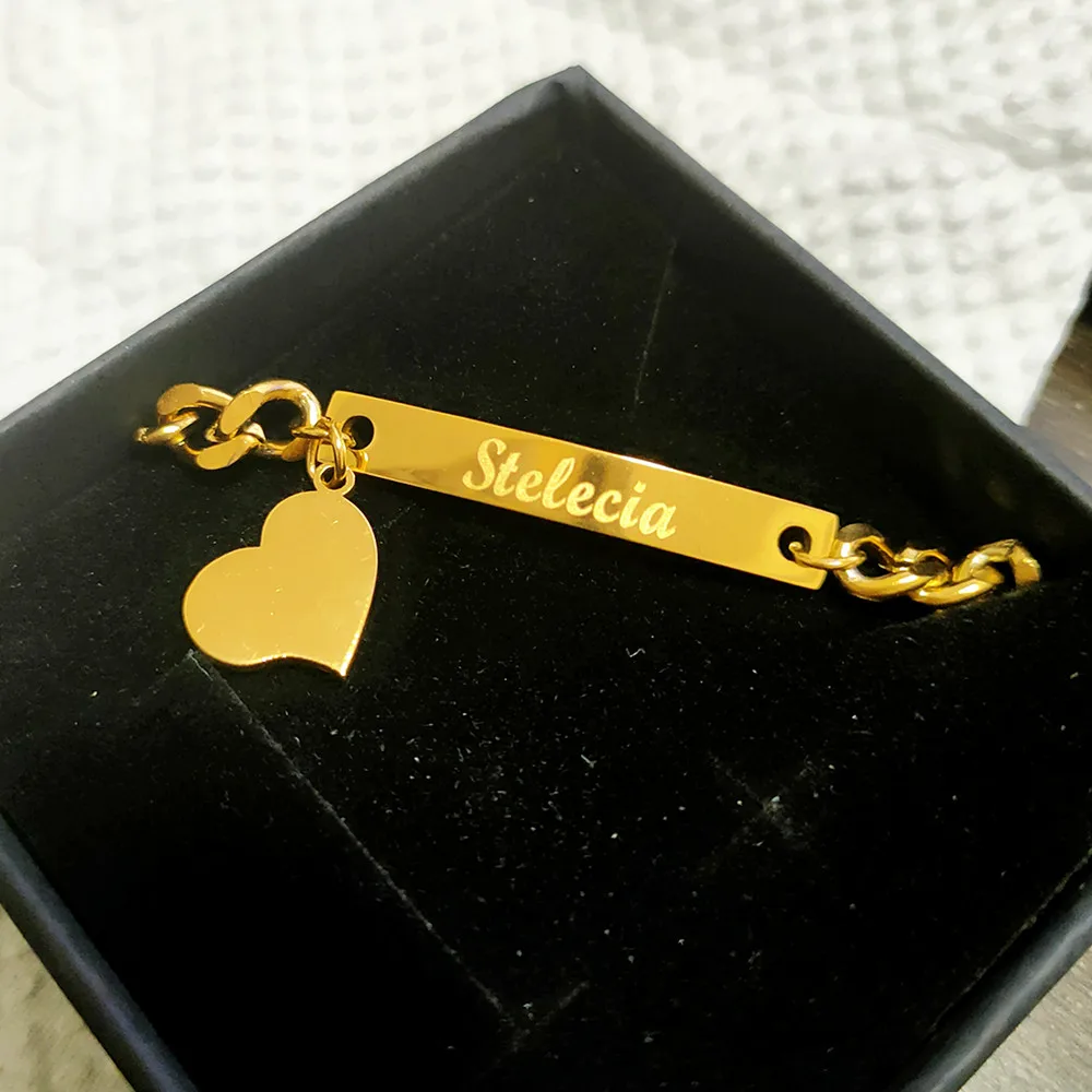 Delicate Laser Engraved Bar Bracelet With Tiny Heart Charm Personalized Nameplate Bracelets Custom Stanless Steel Jewelry Gift