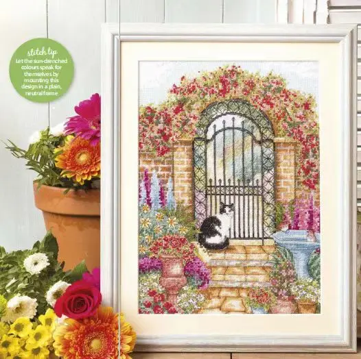 Cross Stitch Kit Cat at the entrance of the garden 32-39 28ct 32ct 14ct Metallic fabric  Cloth hand Embroidery Material Kit