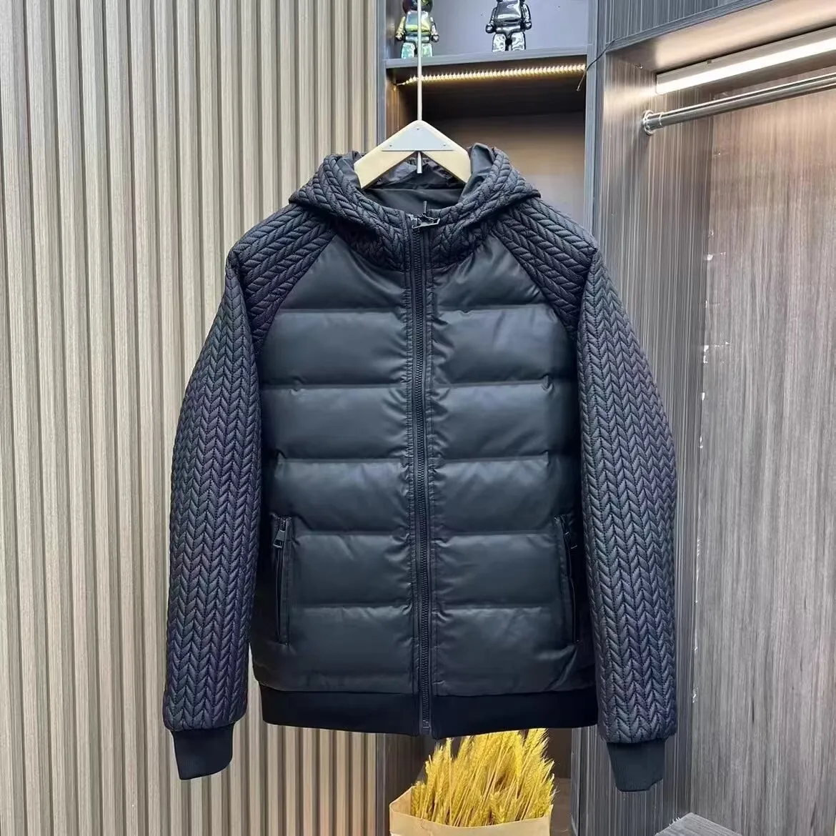 

Мужская хлопковая куртка с капюшоном, повседневная, модная, теплая, универсальная, осенне-зимняя, новая модель, в гонконгском стиле, из полиэфирного волокна