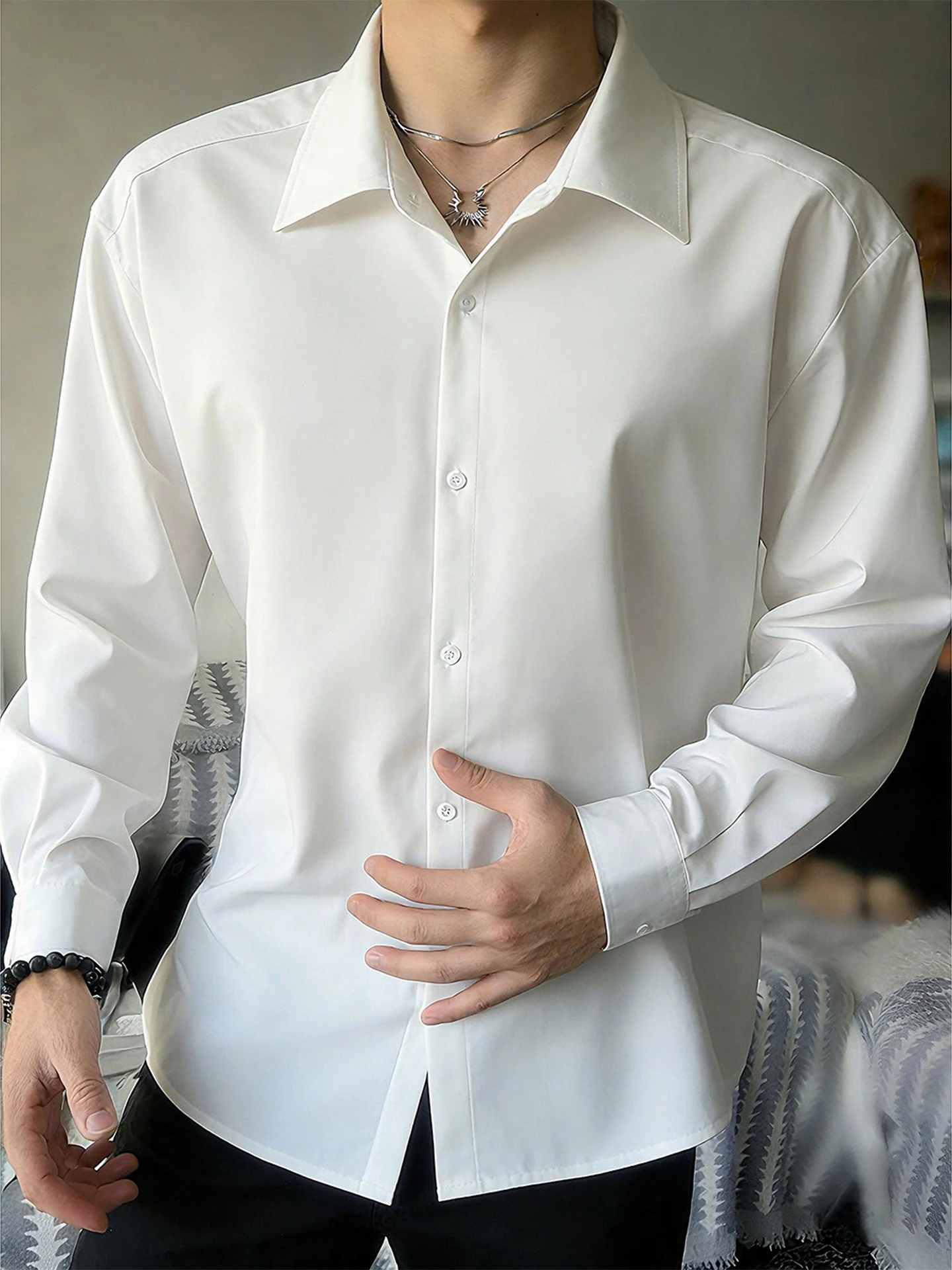 

White Long Sve Men's irt Neapolitan Drape Sle Casual Faion Spring Season Inner Wear Busin Suit Top Layer