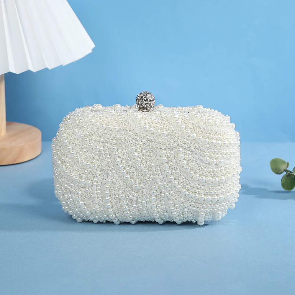 Retro Style Luxurious Designer Dinner Bag Pearl Fashionable Practicaldecoration Women Handbag Party Wave Shape Evening Bag