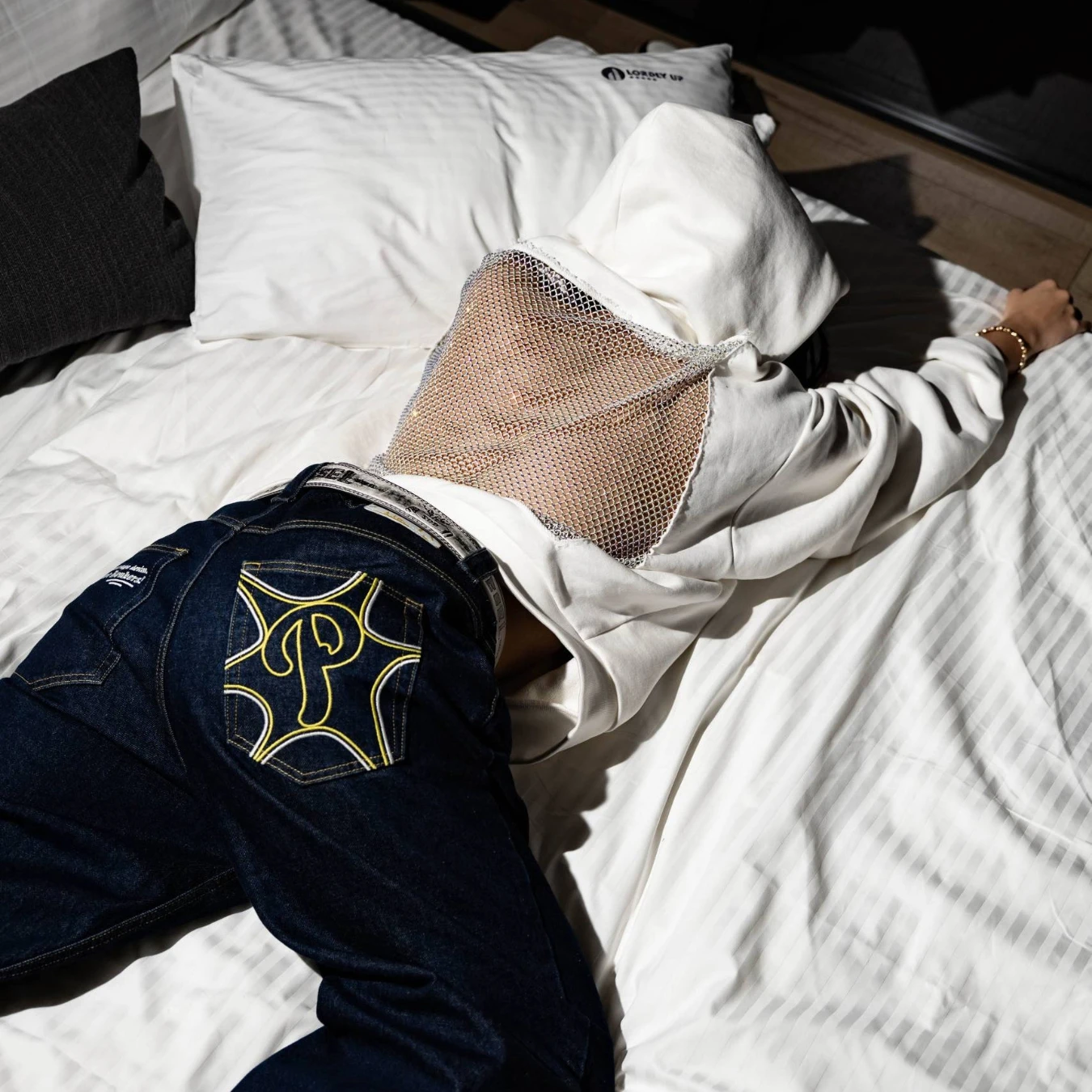 

Повседневная толстовка в стиле Харадзюку с длинными рукавами Y2K Sisterlinda, женская осенняя трендовая блестящая уличная хипстерская пуловер с открытой спиной