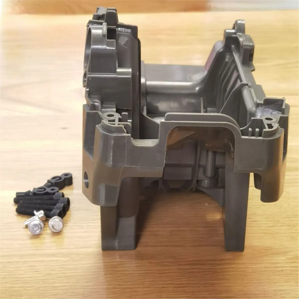 

2026 New 450 Crankcase Assy Fits 445 445E 450 450E Replace 537438201 Chainsaw Parts