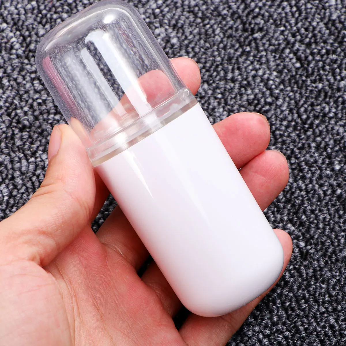 

2Pcs Face Sprayer Portable 30ml Nano Humidifier Mini Spray Instrument for Deep Skin Moisturizing Mist Sprayer